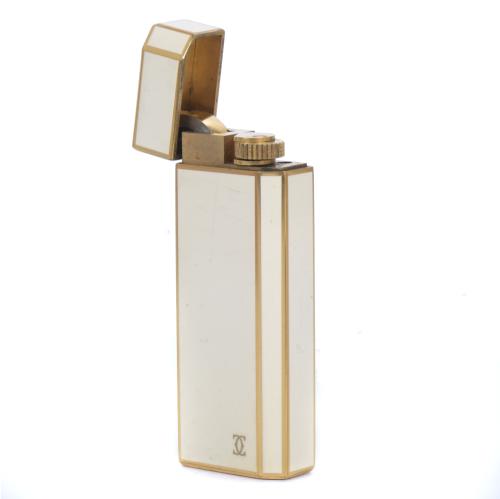 CARTIER. LIGHTER.