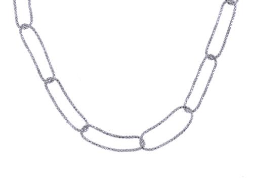 LONG NECKLACE WITH LINKS.