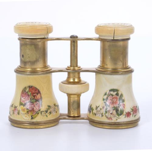 SET OF TWO OPERA SPECTACLES