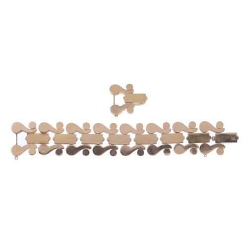PULSERA MODERNISTA CON DIAMANTES.