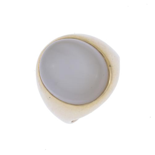 MOONSTONE CABOCHON RING.