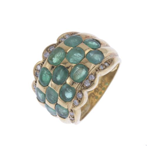 WIDE RING WITH OVAL EMERALDS AND DIAMONDS.