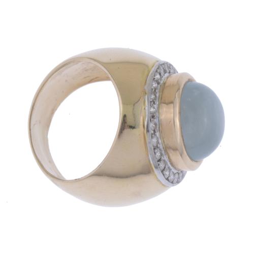 LARGE RING WITH QUARTZ.