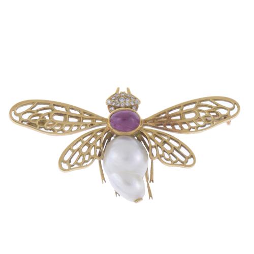 FLY BROOCH WITH PEARL AND CABOCHON RUBY.