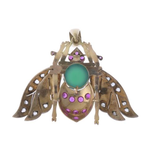 FLY PENDANT WITH GEMSTONES.