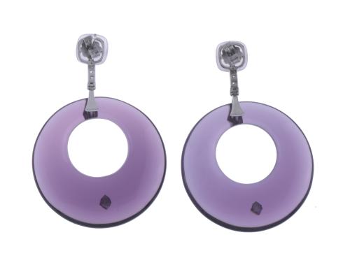 PENDIENTES LARGOS EN CRISTAL MORADO.