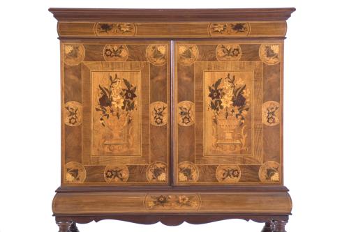 Gabinete estilo Jorge II, pps. siglo XX. 