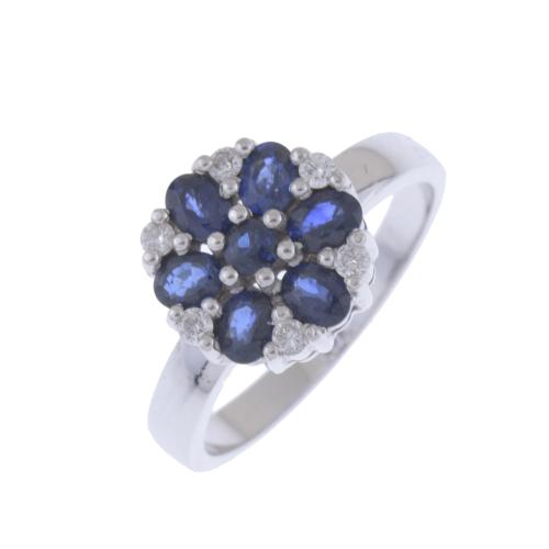 ROSETTE RING WITH SAPPHIRES AND DIAMONDS.