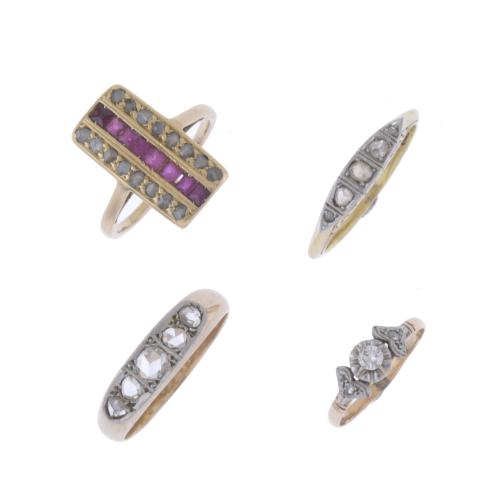 FOUR  ART DÉCO RINGS