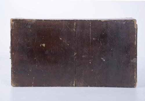ORIENTAL GILT LACQUERED BOX, 19TH CENTURY. 