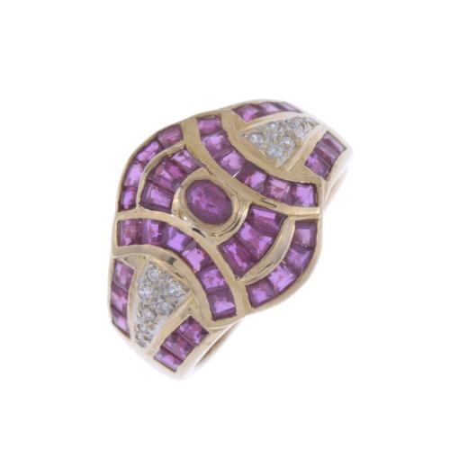 ART DECO STYLE RING WITH RUBIES