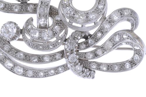GOLD AND DIAMONDS BROOCH. CIRCA 1960