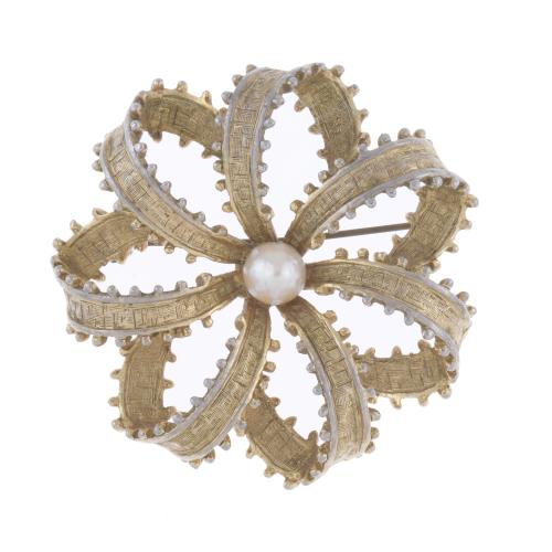 GILDED SILVER AND PEARL BROOCH