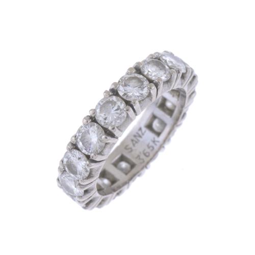 GOLD AND DIAMONDS WEDDING RING