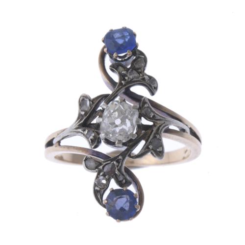 ART NOUVEAU SHUTTLE RING WITH DIAMONDS
