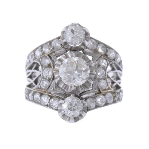 ART NOVEAU DIAMONDS RING