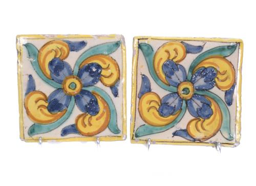 CONJUNTO DE CUATRO AZULEJOS, SIGLO XVIII.