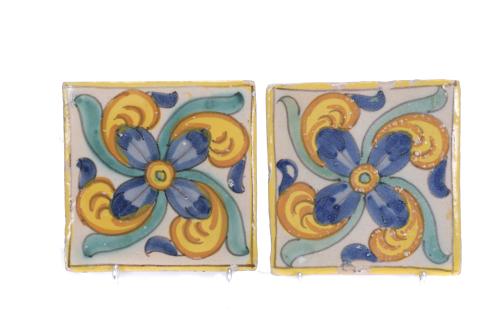 CONJUNTO DE CUATRO AZULEJOS, SIGLO XVIII.
