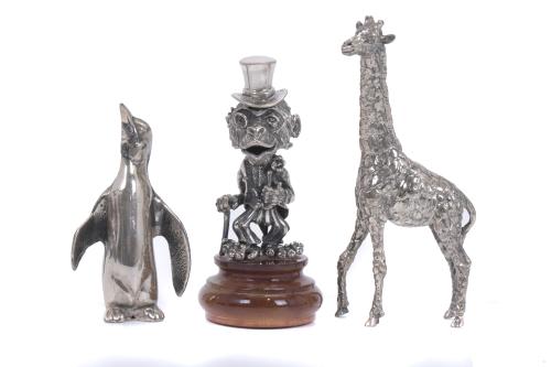 SET OF EIGHT MINIATURE ANIMALS IN STERLING SILVER.