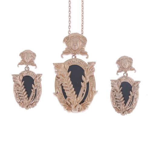 SET OF PENDANT AND EARRINGS AFTER VERSACE MODELS.