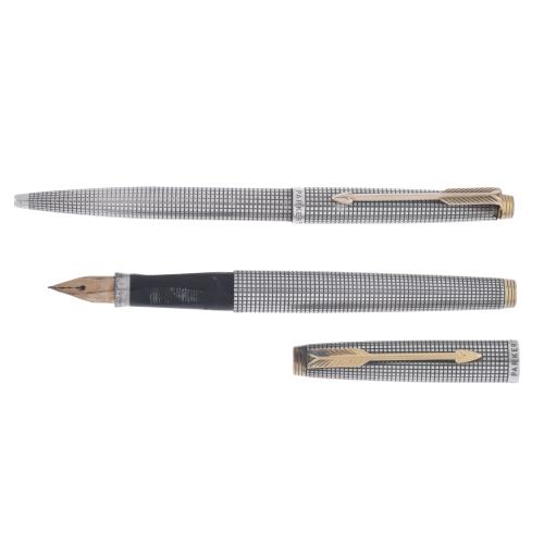 PARKER. Conjunto de pluma estilográfica y bolígrafo. 