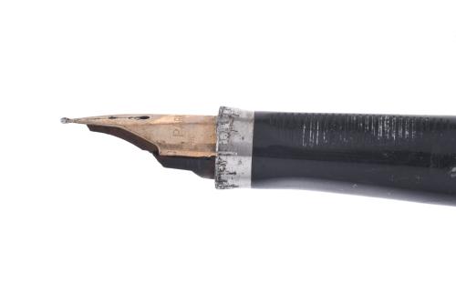PARKER. Conjunto de pluma estilográfica y bolígrafo. 
