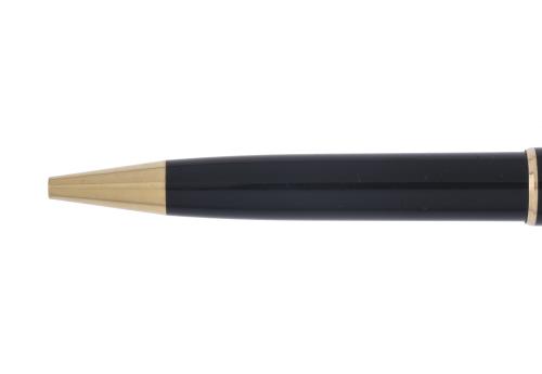 MONTBLANC.  Bolígrafo modelo "Meisterstück". 