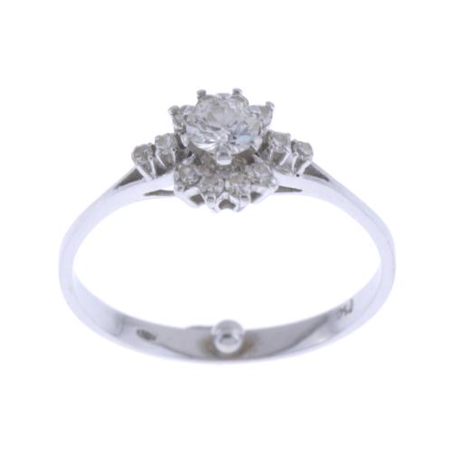 ROSETTE RING WITH DIAMONDS