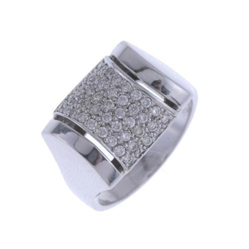 RING WITH DIAMONDS PAVÉ