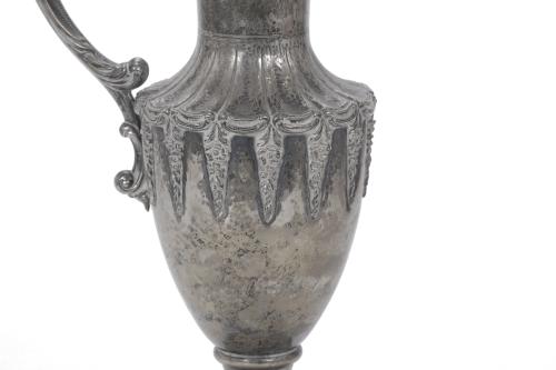 NEOCLASSICAL STYLE SILVER JUG, 20TH CENTURY.