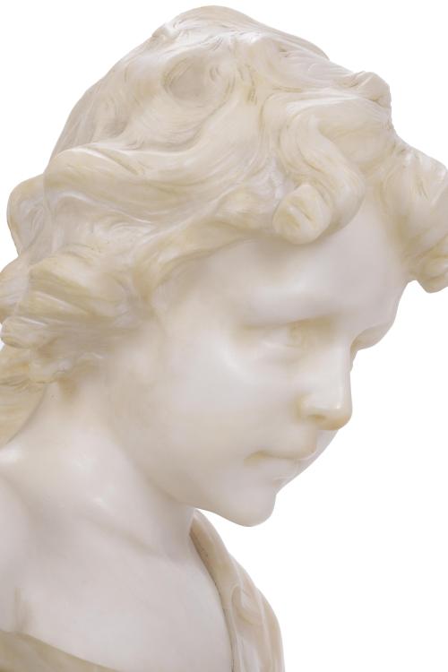 CHILD&#39;S BUST, 20TH CENTURY.