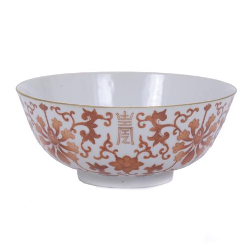 CHINESE PORCELAIN BOWL, 19TH CENTURY.