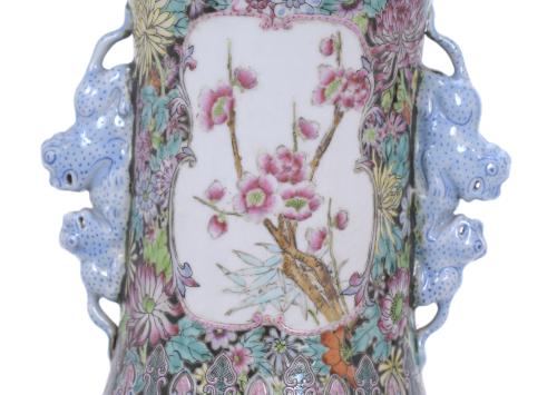 CHINESE ROSE FAMILY VASE, QING DYNASTY, 19TH CENTURY. 