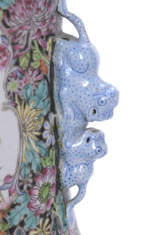 CHINESE ROSE FAMILY VASE, QING DYNASTY, 19TH CENTURY. 