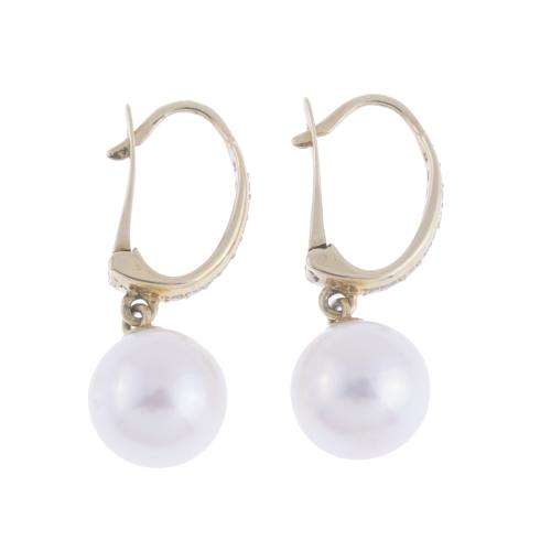 HALF CREOLE EARRINGS WITH DIAMONDS AND PEARLS