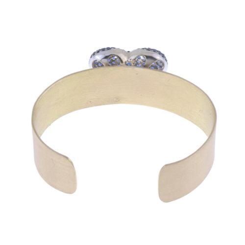 RIGID BRACELET IN GOLD WITH SAPPHIRES HEART