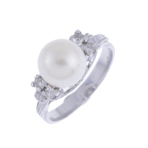 EARLY 20TH CENTURY RING WITH PEARL AND DIAMONDS