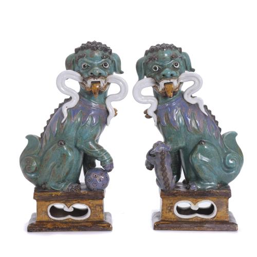 ANTONIO CAMPUZANO Y SOLANS (1919-1988) PAIR OF CHINESE FURIES.