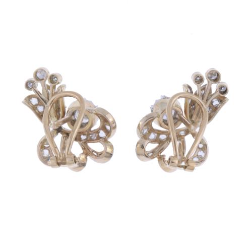 MODERNIST EARRINGS WITH DIAMONDS