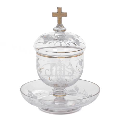 PYX WITH PLATE IN LA GRANJA CRYSTAL, EARLY CENTURY.