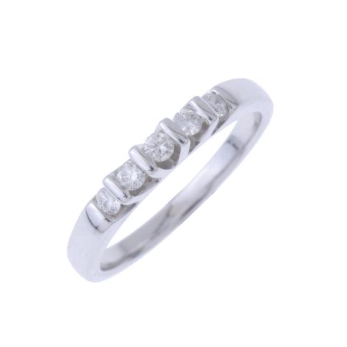 FIVE-DIAMONDS RING.