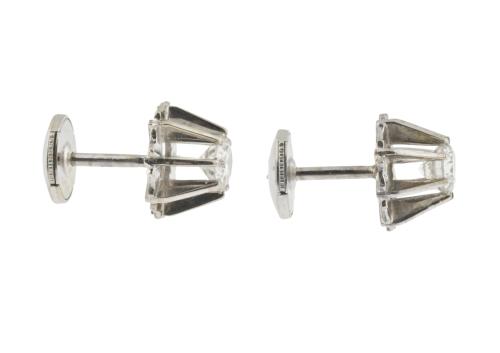 DIAMONDS STUD EARRINGS.