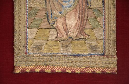 BORDADO "VIRGEN MARÍA SOSTENIENDO EL NIÑO JESÚS EN BRAZOS",