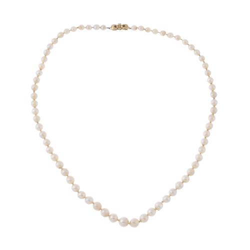 NECKLACE WITH NATURAL PEARLS.