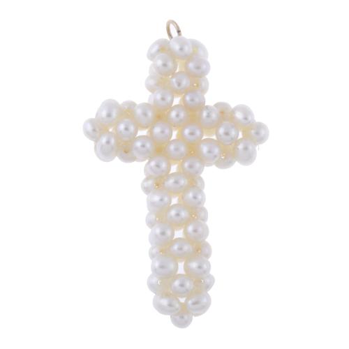CROSS PENDANT WITH CULTURED PEARLS.