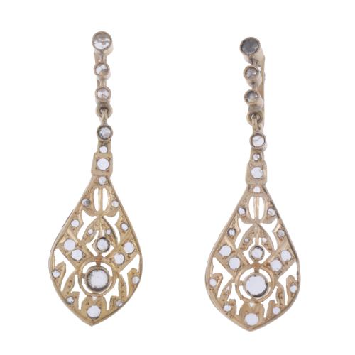 ELIZABETHAN EARRINGS WITH WHITE SAPPHIRES AND BARCELONA CONTRASTS