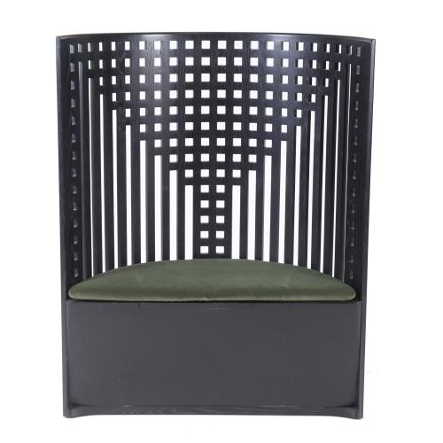 CHARLES RENNIE MACKINTOSH  (1868 - 1928).   PARA CASSINA. Sillón modelo "Willow 1". 