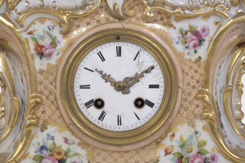 SIGUIENDO MODELOS DE JACOB PETIT (1796-1868). Reloj de sobr