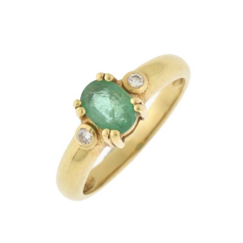 Emerald and diamonds ring.
