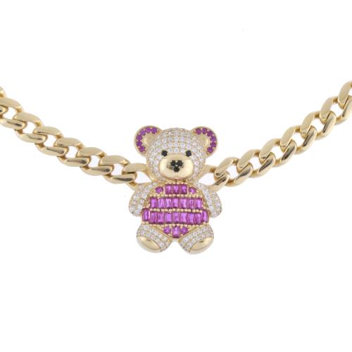 Siguiendo modelos de MOSCHINO, collar con colgante de osito.